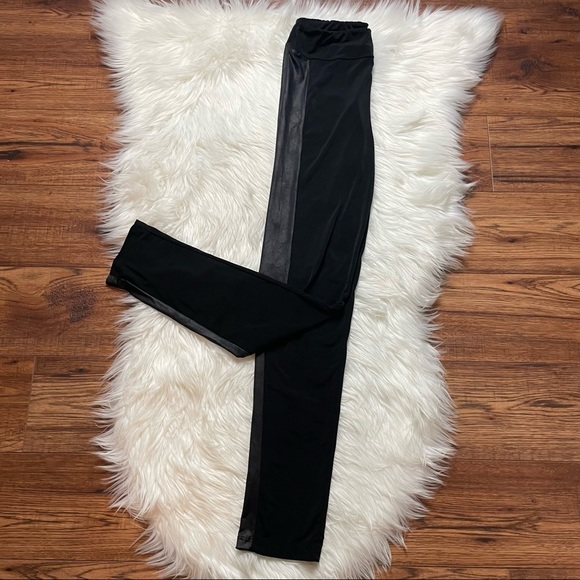 Floreiza Women’s Black Faux Leather Side Striped Lightweight Legging Size M EUC - Picture 2 of 9